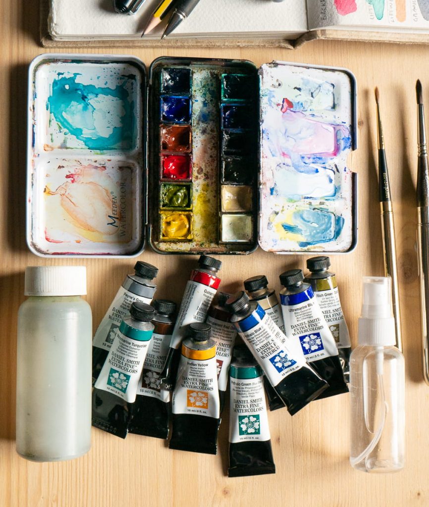 Dettaglio di materiali da acquerello e Urban Sketching en plein air